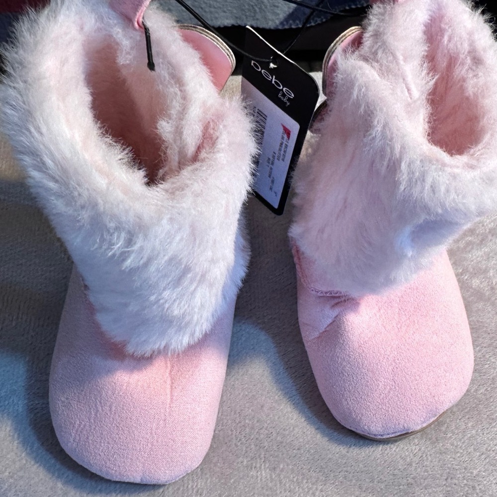 Bebe Baby Pink Glitter Butterfly Faux Fur Crib Boots BBCRF0318 Size 1